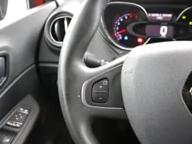 Renault Captur thumbnail 24