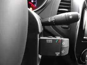 Renault Captur thumbnail 28