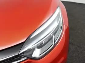 Renault Captur thumbnail 35