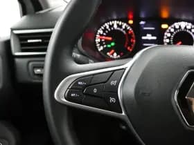 Renault Clio thumbnail 24