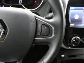 Renault Captur thumbnail 24