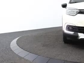Renault Captur thumbnail 35