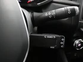 Renault Captur thumbnail 29