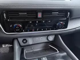 Nissan X-Trail thumbnail 17