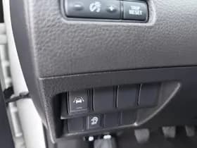 Nissan Qashqai thumbnail 23