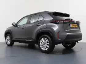 Toyota Yaris Cross thumbnail 3