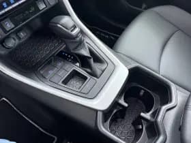 Toyota RAV4 thumbnail 12