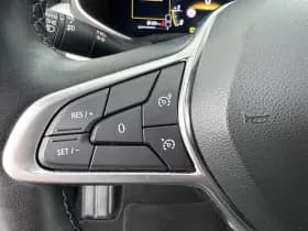 Renault Clio thumbnail 21