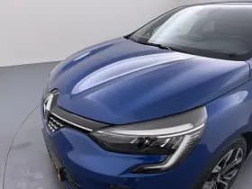 Renault Clio thumbnail 32