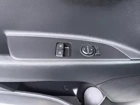 Kia Stonic thumbnail 24
