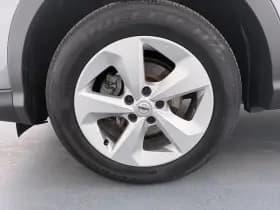 Nissan Qashqai thumbnail 16