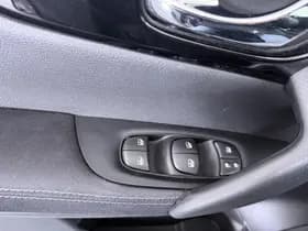 Nissan Qashqai thumbnail 24