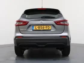 Nissan Qashqai thumbnail 4