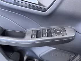 Ford Kuga thumbnail 24