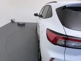 Ford Kuga thumbnail 33