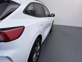 Ford Kuga thumbnail 36