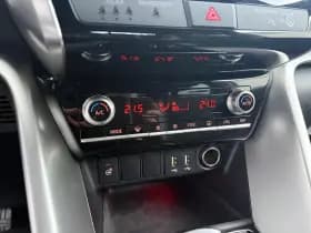 Mitsubishi Eclipse Cross thumbnail 17