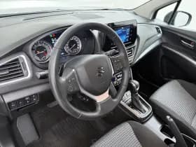 Suzuki S-Cross thumbnail 25
