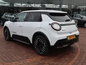 Nissan Micra thumbnail 4