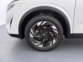 Nissan Qashqai thumbnail 16