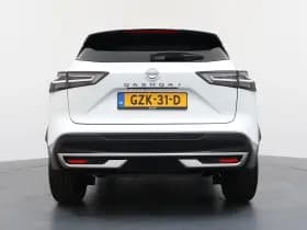 Nissan Qashqai thumbnail 4
