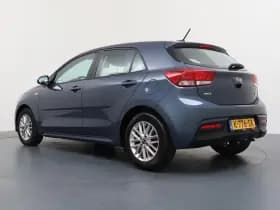 Kia Rio thumbnail 3