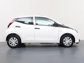 Toyota Aygo thumbnail 6