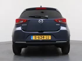 Mazda 2 thumbnail 4