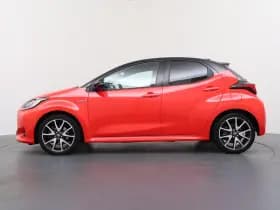 Toyota Yaris thumbnail 2