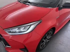 Toyota Yaris thumbnail 15