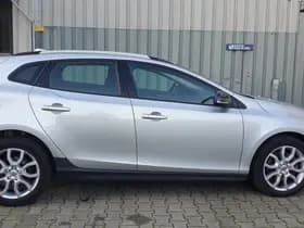 Volvo V40 thumbnail 17