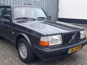 Volvo 240 thumbnail 6