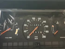 Volvo 240 thumbnail 35