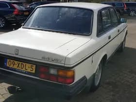 Volvo 240 thumbnail 8