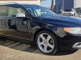 Volvo V70 thumbnail 2