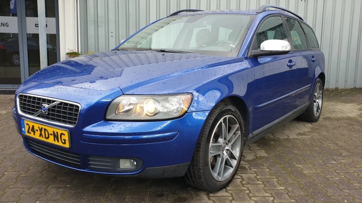 Volvo V50 — foto 1