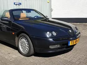 Alfa Romeo Spider thumbnail 2