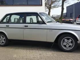 Volvo 244 thumbnail 12