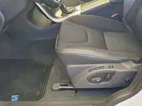 Volvo XC60 thumbnail 19