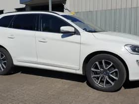 Volvo XC60 thumbnail 3