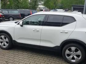 Volvo XC40 thumbnail 18