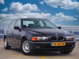 BMW 523i