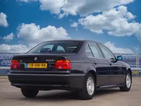BMW 523i thumbnail 2