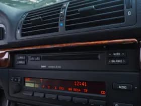 BMW 523i thumbnail 22