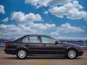 BMW 523i thumbnail 6