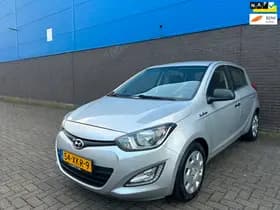 Hyundai i20 thumbnail 2