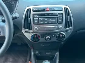 Hyundai i20 thumbnail 7