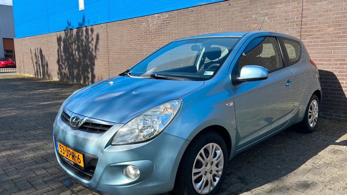 Hyundai i20 — foto 1