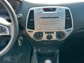 Hyundai i20 thumbnail 6
