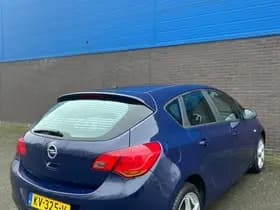 Opel Astra thumbnail 4